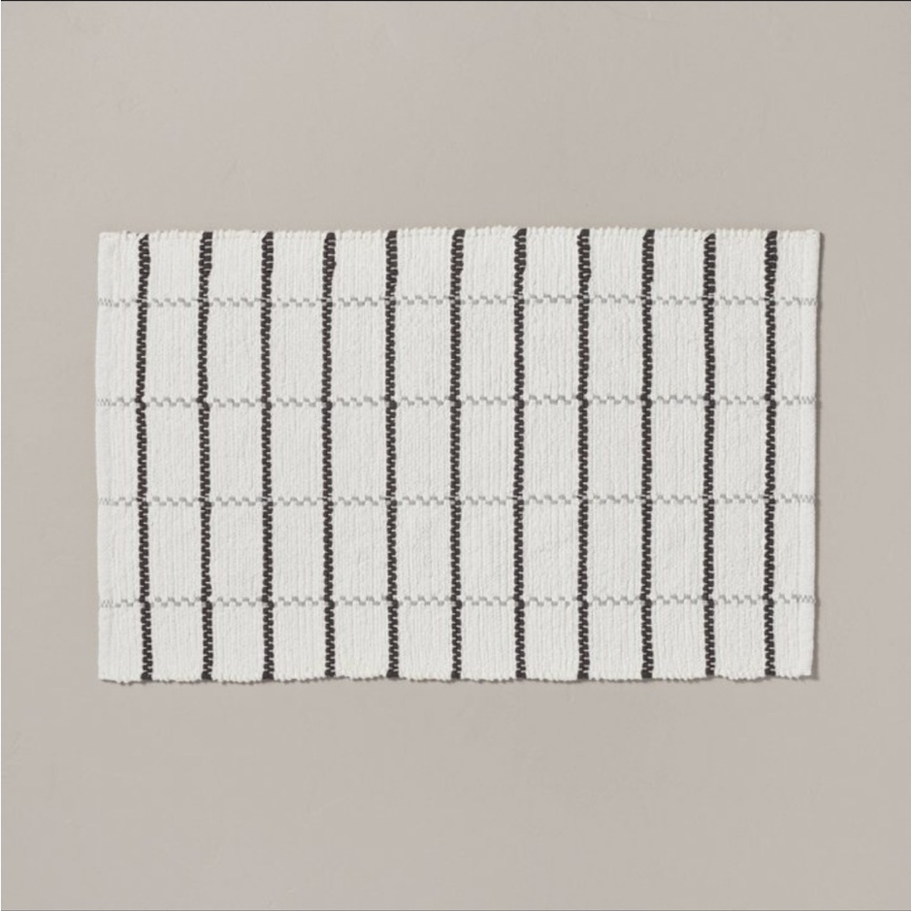 Hearth & Hand™ with Magnolia: Grid Weave Bath Rug Cream/ Gray 20”x32’